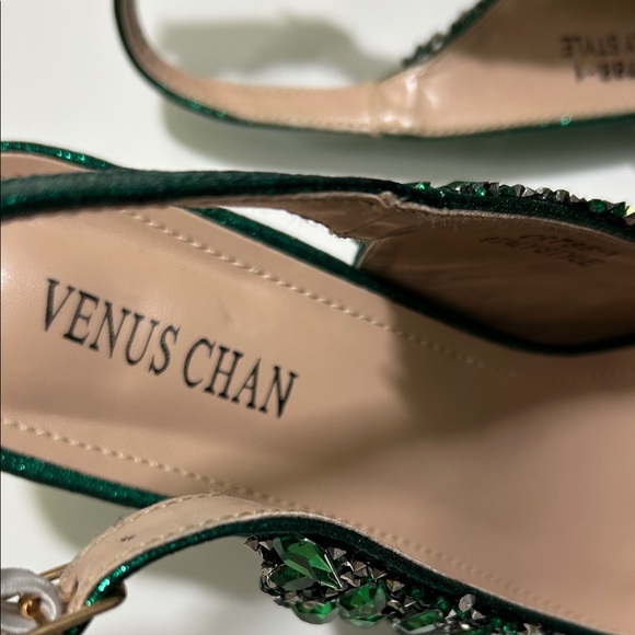 Green Embellished Women's Heels - Picture 6 of 17